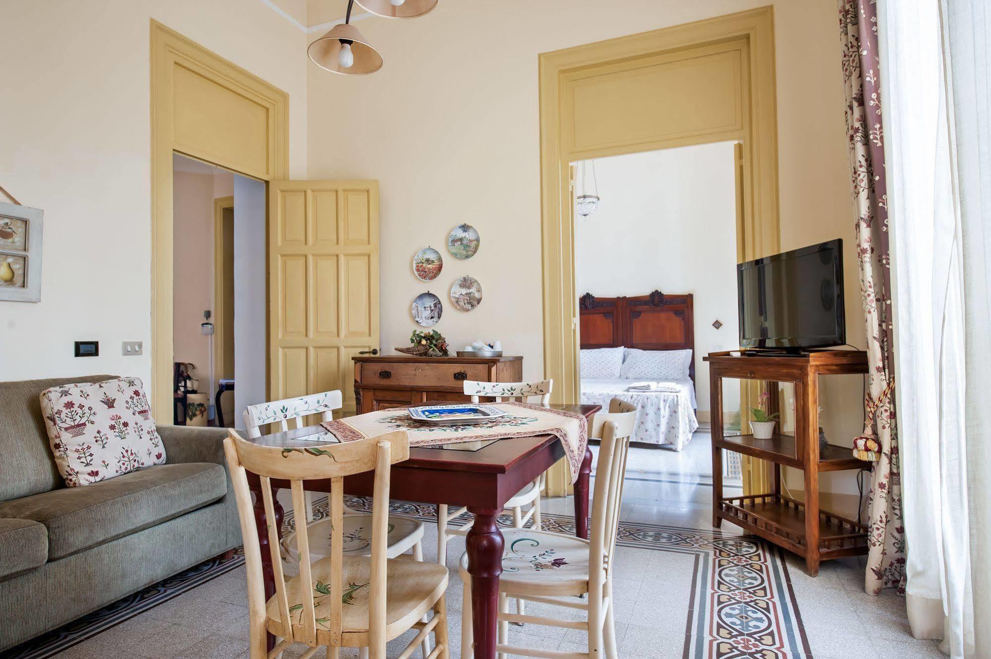 La Casa Di Zoe - Locazioni Turistiche Palermo Exterior foto