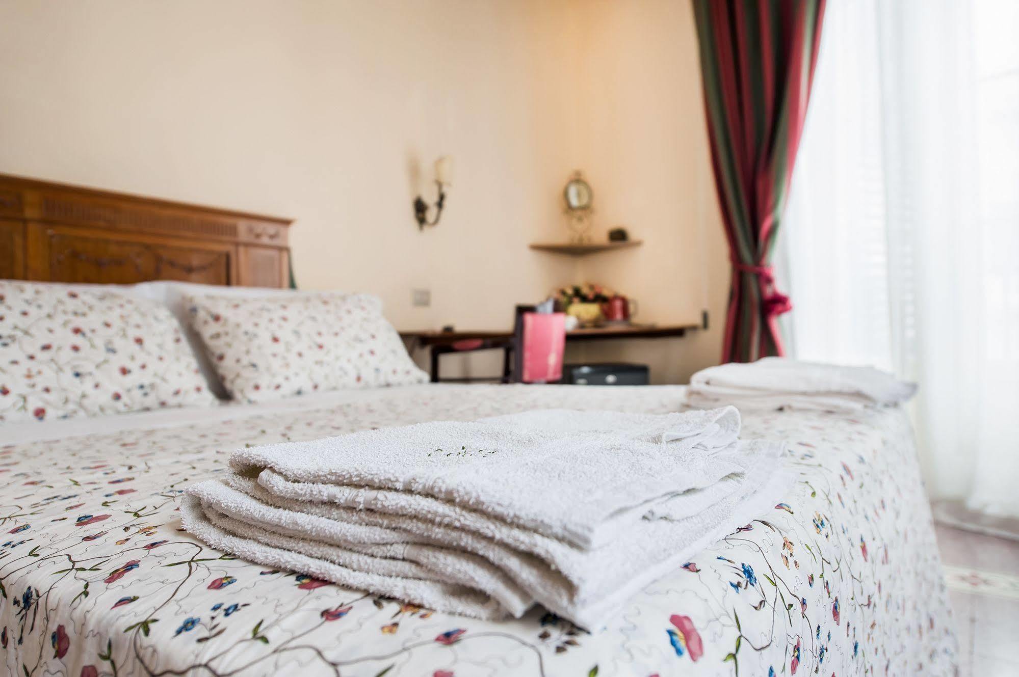 La Casa Di Zoe - Locazioni Turistiche Palermo Exterior foto